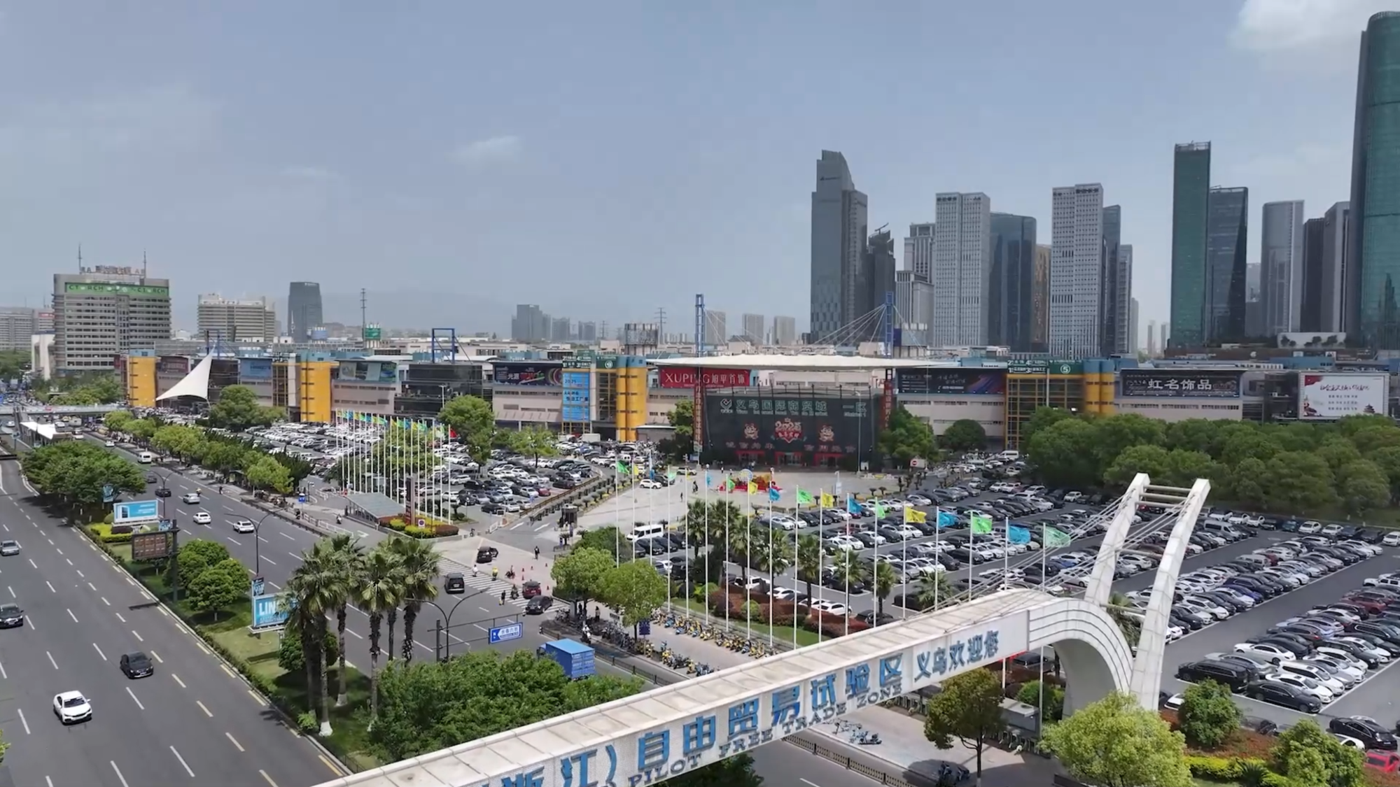 化德县减负新举措：摘牌清群显成效
