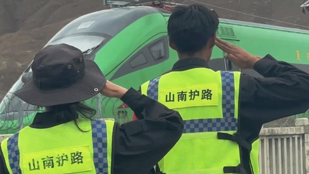 天猫双直播狂撒亿红包
