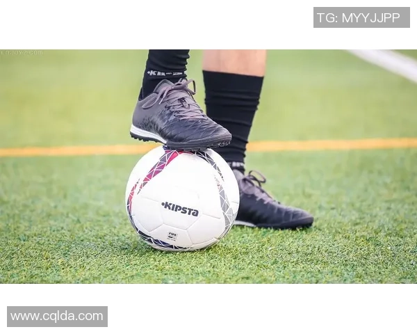 迪卡伦足球明星的传奇之路与辉煌成就揭秘